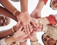 Grupo de apoio feminino: como encontros ajudam no enfrentamento da violência emocional - Mens Sana Psicologia