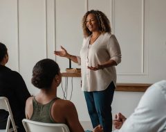 Racismo no ambiente profissional impactos na saúde emocional - Mens Sana Psicologia